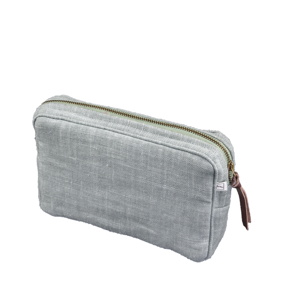 
                  
                    Image of Pouch small mw Belgian linen mint from Bon Dep Essentials
                  
                